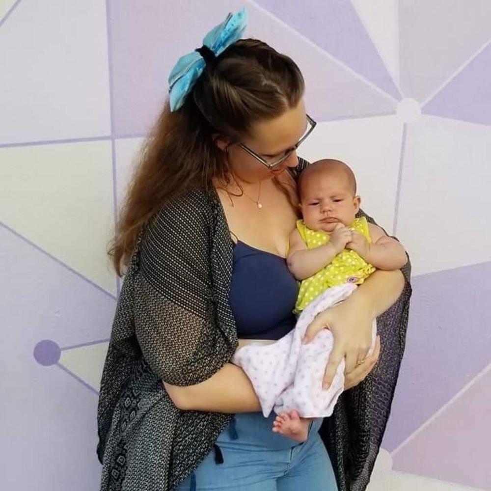 Meet your Posher, Elizabeth